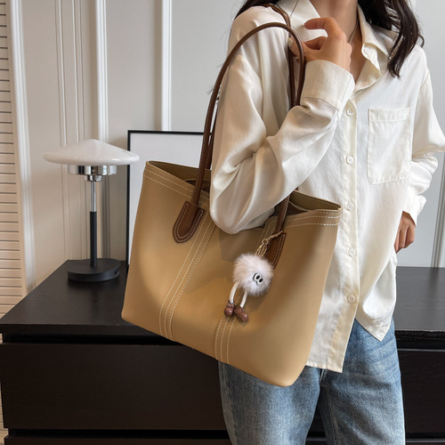 New commuter large-capacity tote bag autumn and winter new popular fashion handbag simple and versatile bucket bag