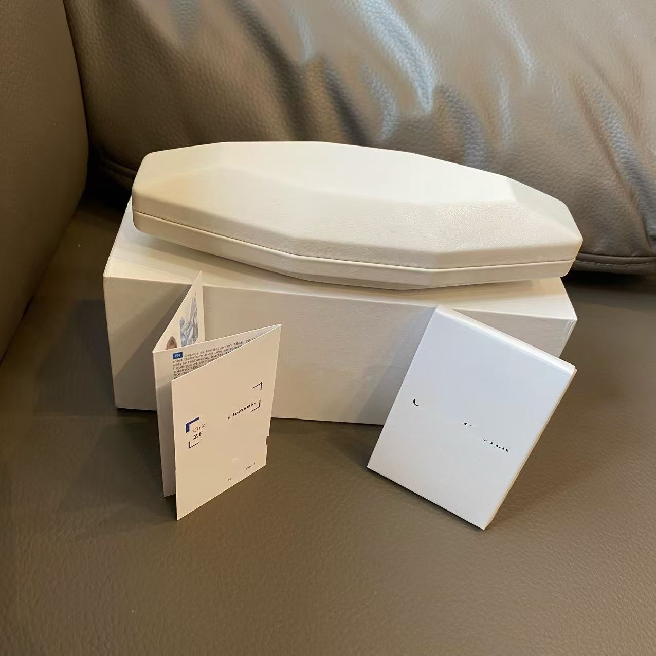 Fábrica al por mayor directa de una sola pieza de caja de espejos de alta calidad caja de almacenamiento gafas de sol gafas de sol caja de gafas de sol