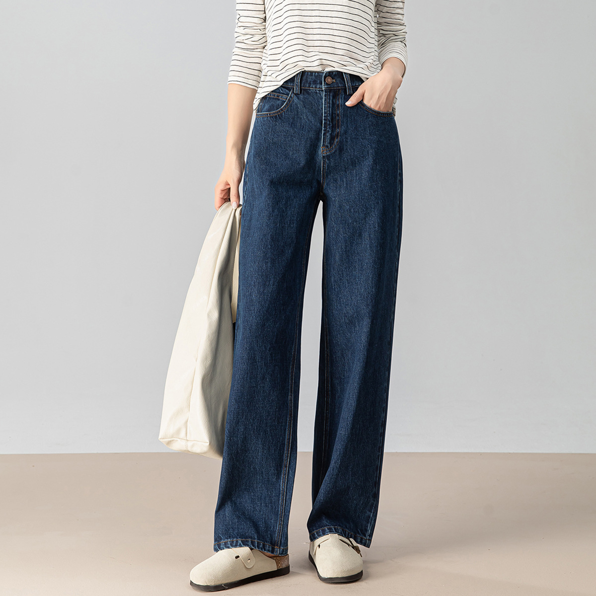 直筒牛仔裤女阔腿宽松2025秋季新款百搭显瘦休闲窄版长裤子