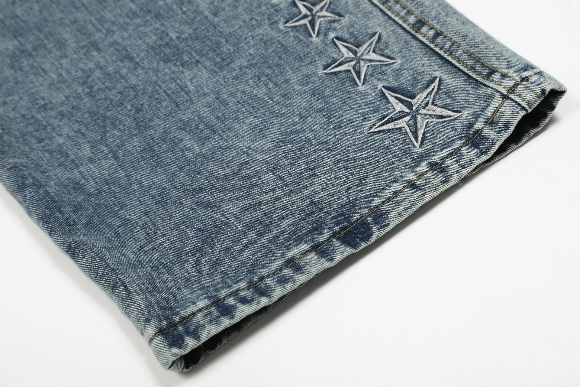 Korean-Style Distressed Washed Wide-Leg Jeans – Embroidered Star Details | Unisex Loose Fit Streetwear Denim Pants (S-XL, Blue/Black)​_mkmklike.com