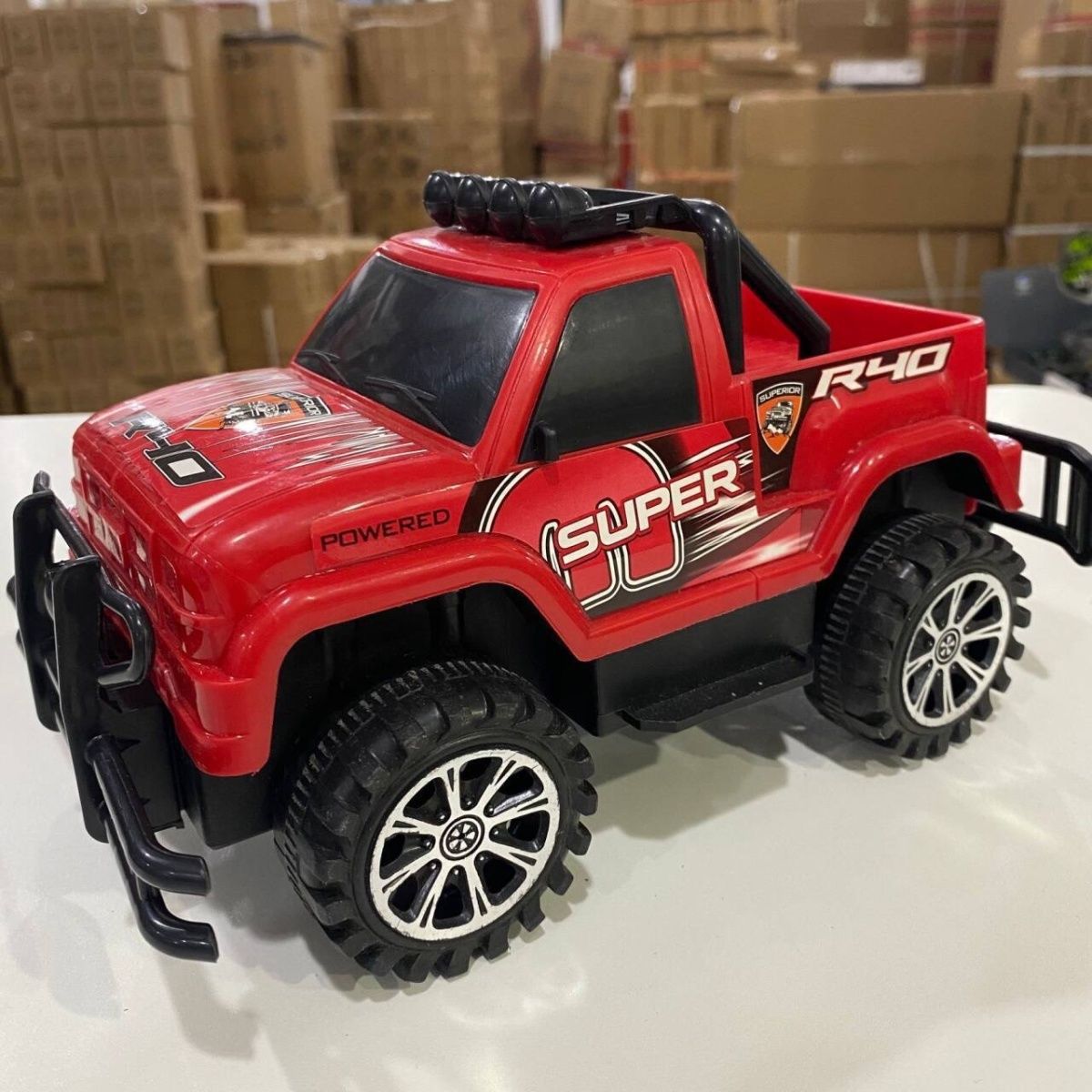 Red Large Inertia/Anti-Collision and Drop-Resistant/ 22cm /Off-Road Pickup Truck