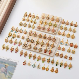 项链;耳环;手链