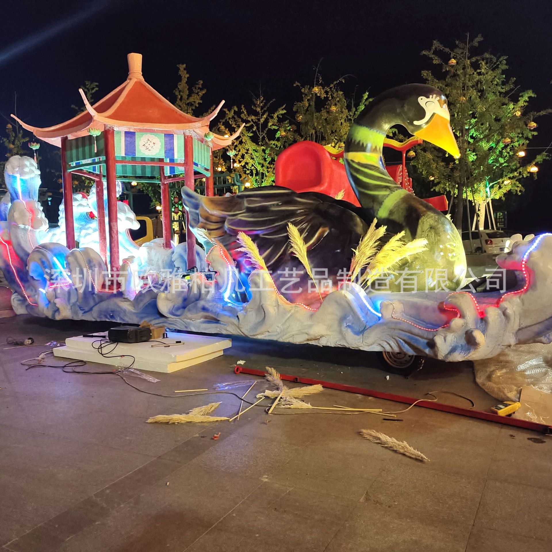 玻璃钢 不锈钢 精神堡垒 光电玻璃 亮光工程 餐车 假山园林雕塑
