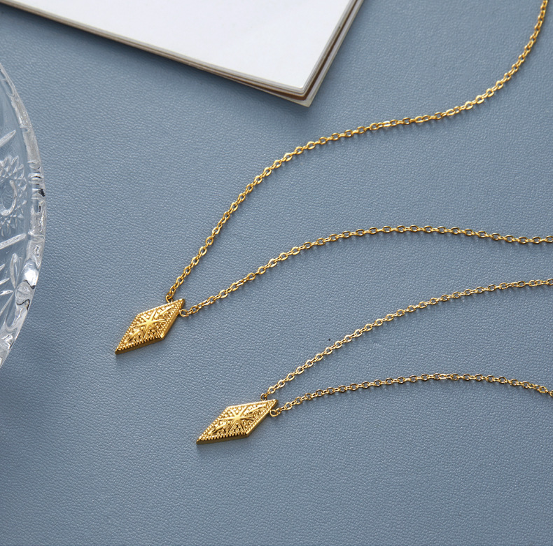 Fashion Rhombus Titanium Steel Gold Plated Pendant Necklace 1 Piece