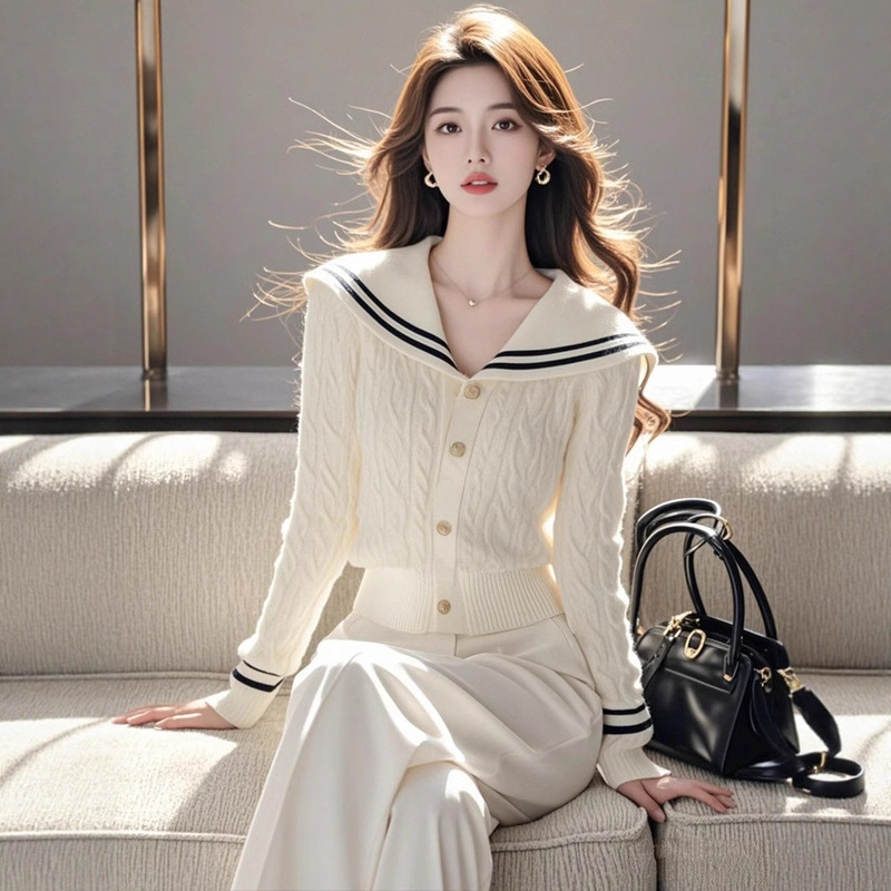 Ur Desy2025 New Autumn and Winter Women's Preppy Style Contrasting Color Outer Navy Collar Knitted Cardigan Dyy950071