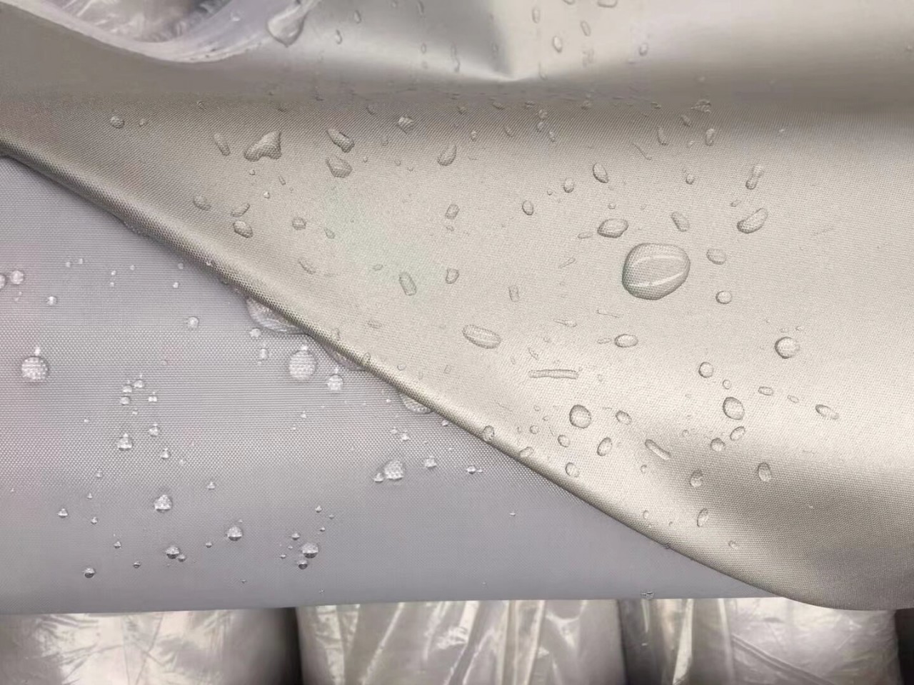 低价210D加密牛津布防水涂银汽车车衣布防水防晒布料
