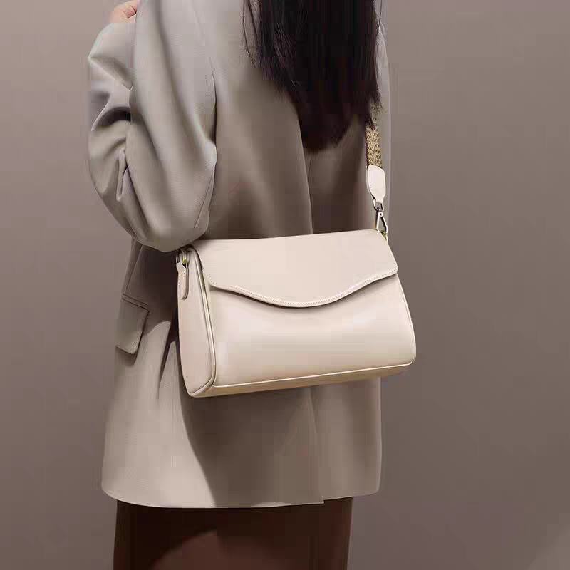 Women's Underarm Bag 2026 New Arrival Large Capacity Crossbody Bag Top Grain Cowhide Versatile Shoulder Bag Luxury Genuine Leather Handbag - Thumbnail 8