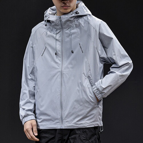 Sunscreen clothes for men, 2025 new summer quick-drying ice silk clothes, high-end outdoor fishing breathable three-proof coat, large size