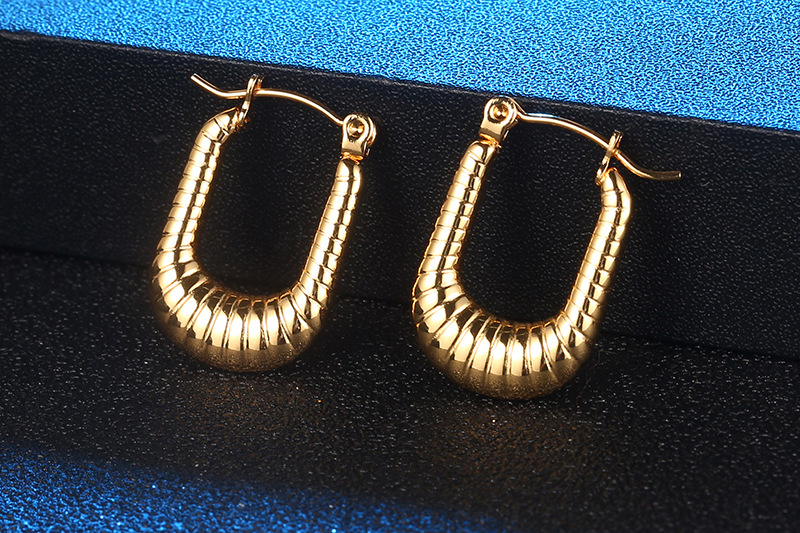 Fashion U Shape Titanium Steel Plating Earrings 1 Piece