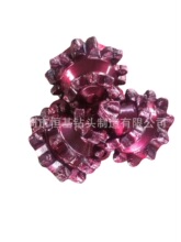 钢齿三牙钻头  较软地层使用三牙轮钻头