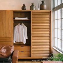 北欧樱桃木衣柜卧室推拉门收纳衣橱多功能大容量百叶门实木储物柜
