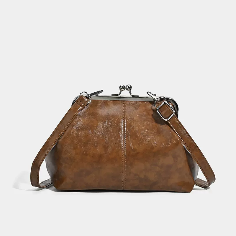 2025新款时尚小众设计大容量斜挎包单肩手提包百搭通勤女包水桶包