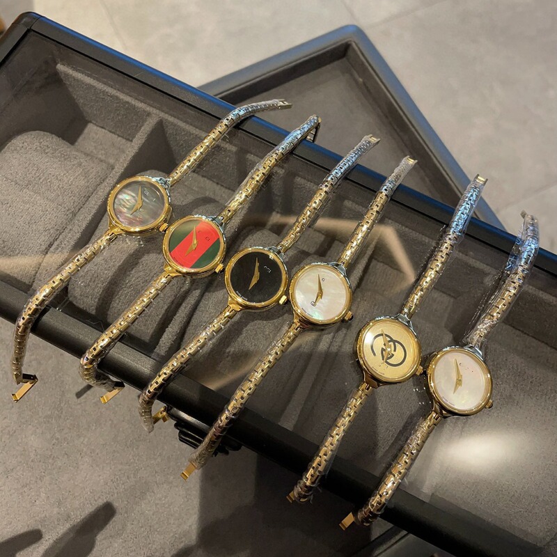 Vintage Gucci Exquisite Small Quartz Women's Watch Simple Versatile Double g Bracelet Style Watch with Free Shipping