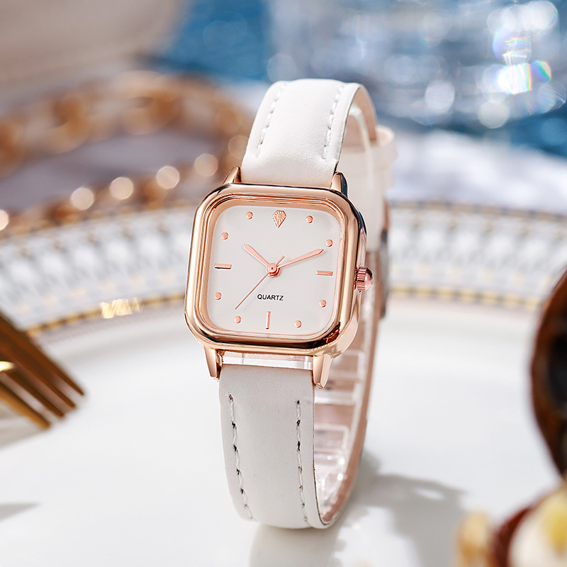Pequeño cuadrado, simple, casual, regrabado, estilo ins, luz de nicho, lujo, temperamento grande, cuarzo, reloj de mujer, blanco image 3