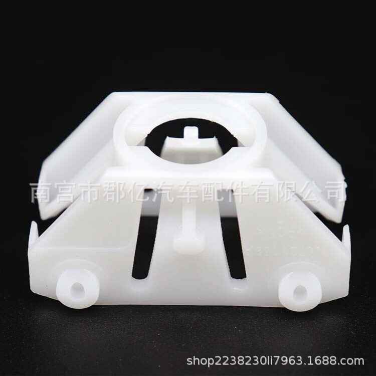 1J0721169A Is Suitable for Audi A1 A3 Volkswagen Brake Pedal Booster Clip Bracket Accessories