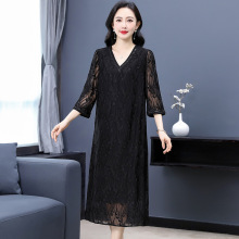 杭州新款桑蚕丝绣花裙子女装夏季时尚V领收腰显瘦黑色真丝连衣裙