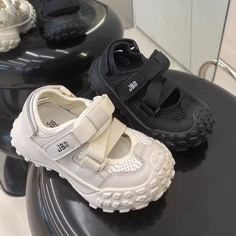 Детские спортивные сандалии лето 2025, новая модель, для мальчиков, с подошвой из дуриана, вырезанной сеткой, мягкой подошвой, пляжная обувь, для девочек