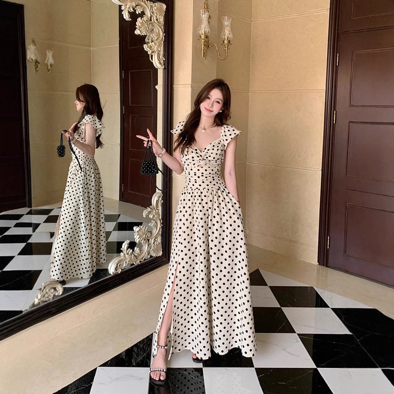 2026 Plus-Size Women's High-End Polka Dot Dress, New Summer Style, Pleated Waist-Cinching Slimming Elegant Long Dress