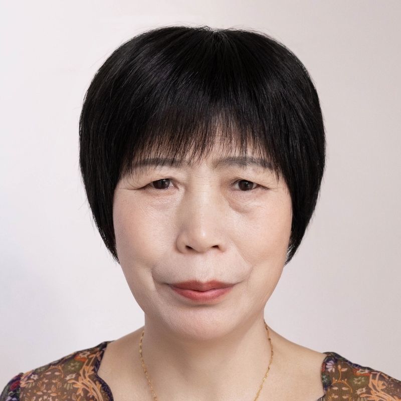 60歳から70歳までの中高年のお母さんのかつらは本当に髪がいいです。|undefined