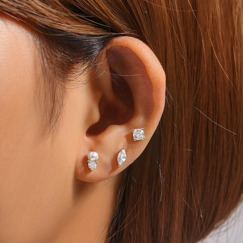 1 Set Simple Style Geometric Star Moon Plating Sterling Silver Ear Studs display picture 3