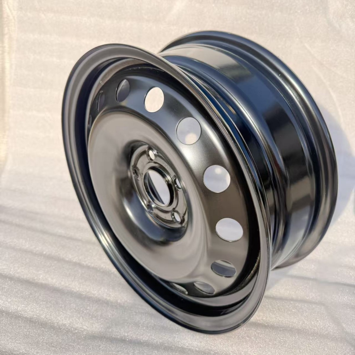 Aion Y Plus Original Factory Wheels, New Energy Vehicle Parts Wholesale, Aion Ut Original Car Steel Rims, Iron Rims, Tire Hubs
