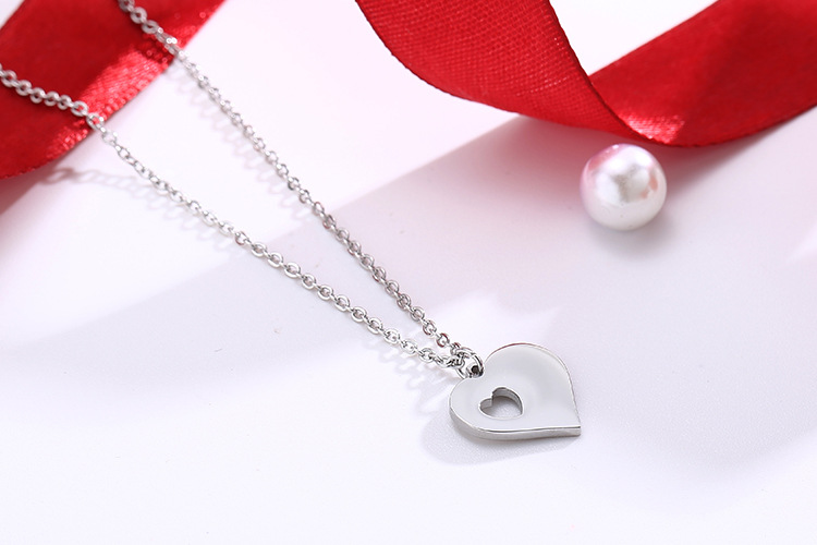 Fashion simple heartshape pendant earrings stainless steel heartshaped necklace setpicture3