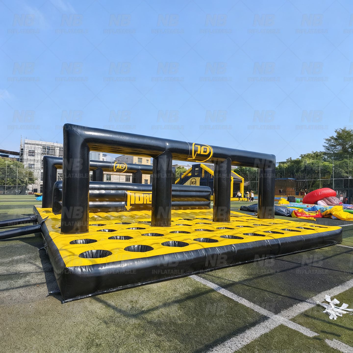 Gran parque infláble al aire libre deslizante de escalada de roca pista de obstáculos infláble para niños entrenamiento infláble castillo