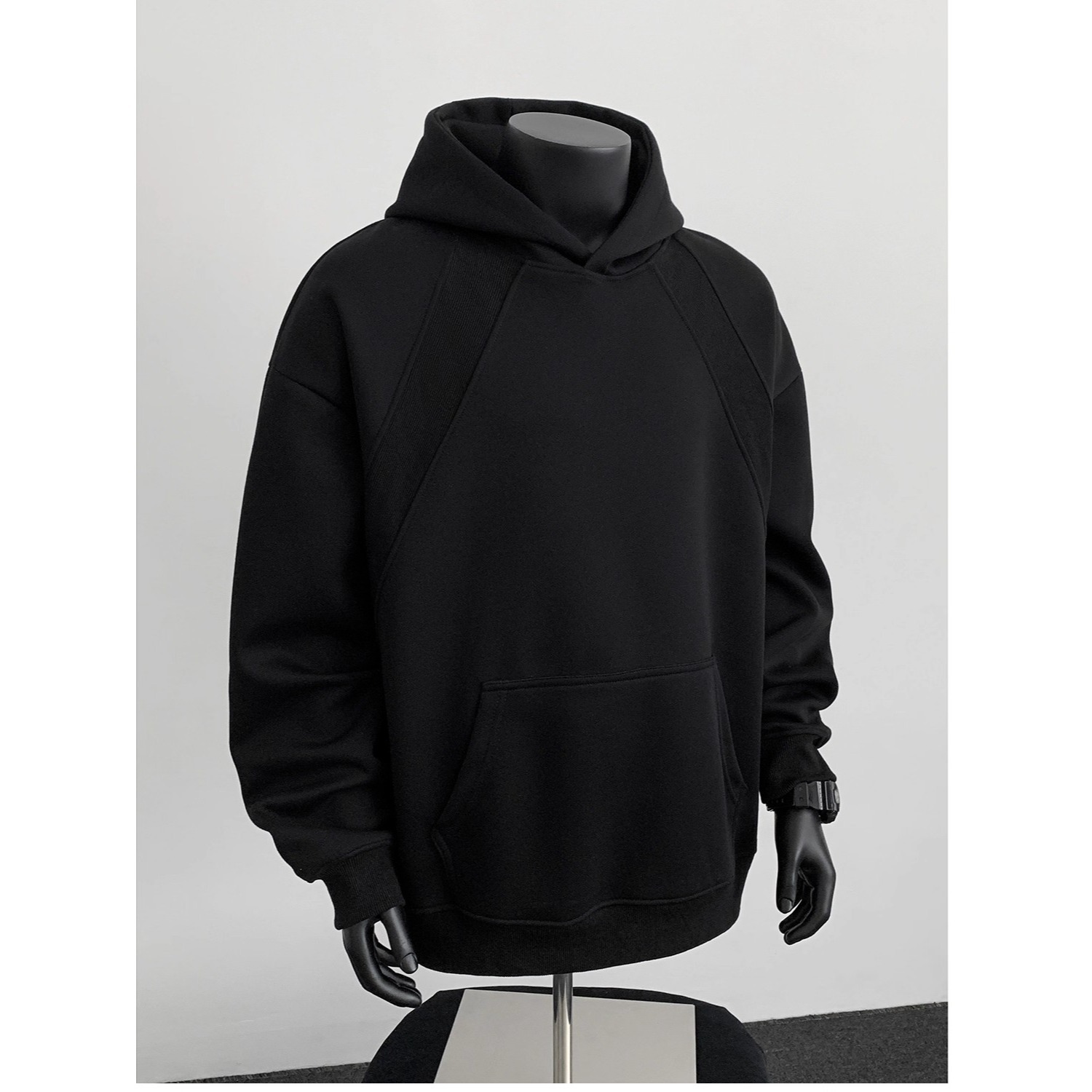 Sweat à capuche homme tendance pour l'automne hoodie confortable_voghion.com