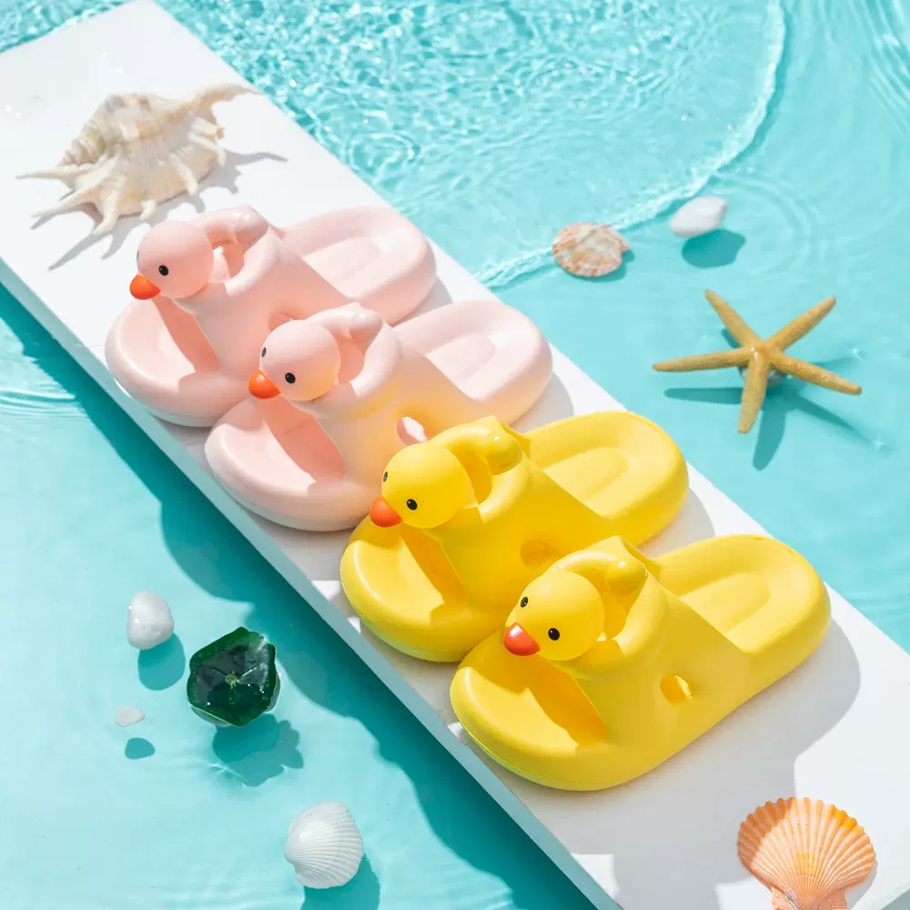 2025夏季新款儿童拖鞋卡通可爱轻便防水耐磨凉拖居家浴室凉拖鞋