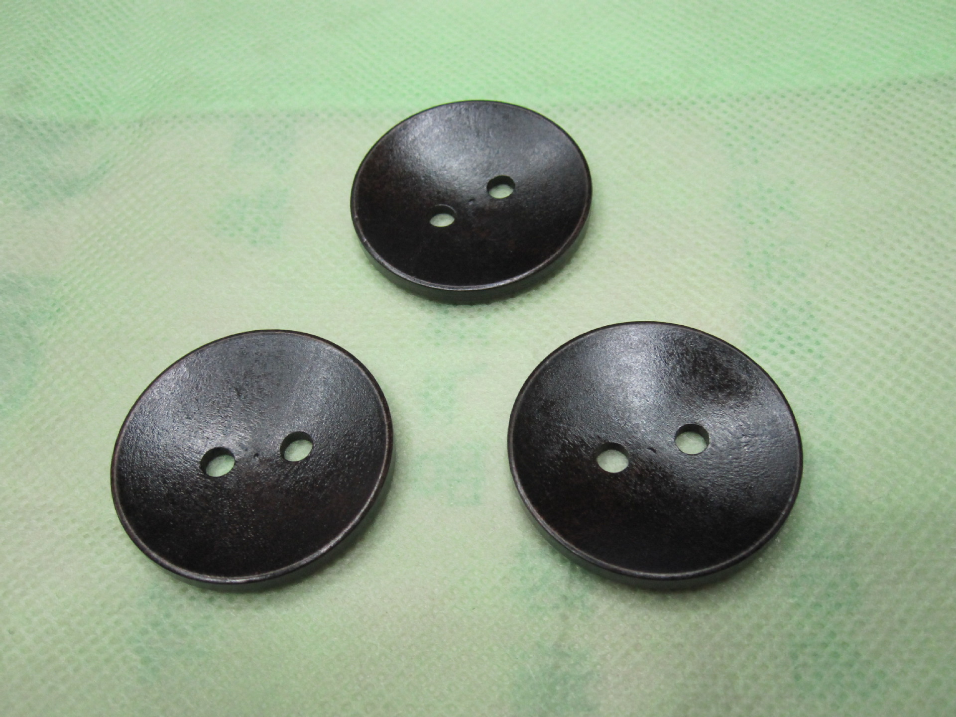 厂家直供木纽扣木棒木项链木夹子木圈木球木挂件木现货