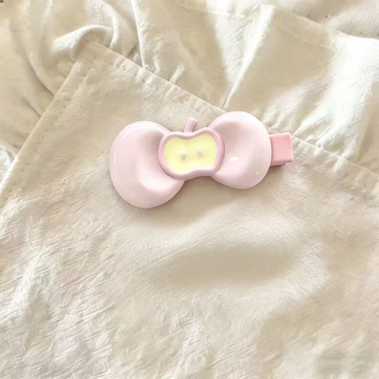 1# pink apple hair clip, approximately 3cm