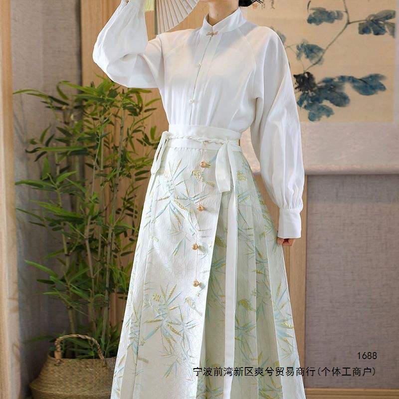 Improved lace-up horsehair skirt for daily commuting, new Chinese-style artistic Ming-dynasty long skirt, new summer 2026 model
