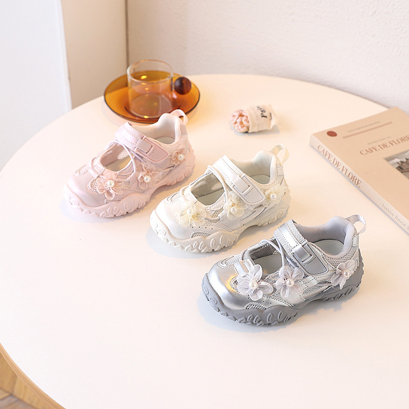 Children's Sports Shoes Spring and Summer New Baby Outdoor Hiking Casual Shoes Breathable Mesh Girls' Moral Training Shoes