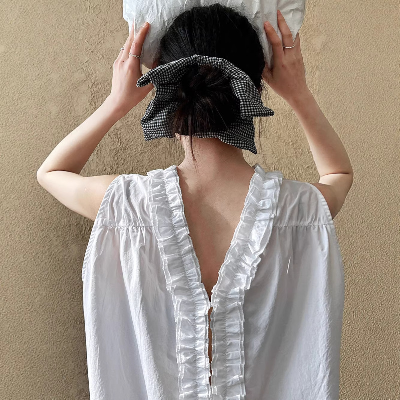 Customized French-Style Niche Design Ruffled Sleeveless Shirt for Women, New Petal Collar Sleeveless Two-Way Top 3529