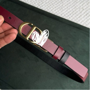 �ϼ���Ʒ�r�и߰��p��Ů�b��Ƥ�����B��ȹţ�����e���b�S��ֱ�l�F