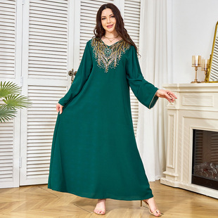 Wholesale Middle Eastern Muslim Dress Beaded with Diamonds Loose Daily Long Dress Fashionable and Elegant Banquet Party Robe