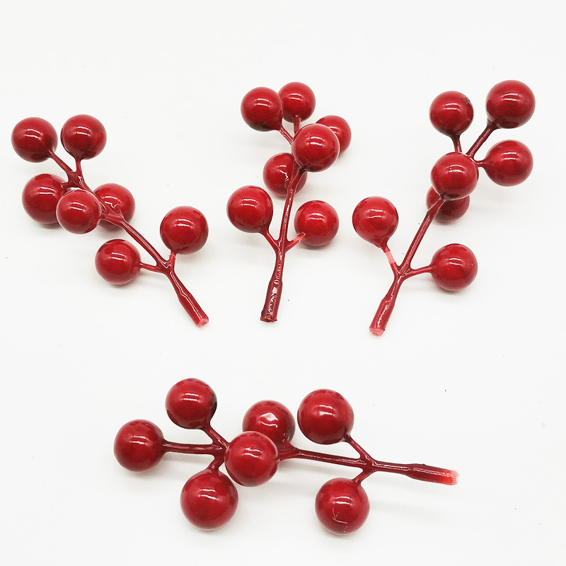 Simulated Red Berries, Fortune Fruit, Christmas Decorations, 7-12 Heads, Holly Berries, Christmas Tree Accessories, Wholesale from Manufacturer Simulated Red Berries, Fortune Fruit, Christmas Decorations, 7-12 Heads, Holly Berries, Christmas Tree Accessories, Wholesale from Manufacturer