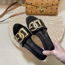 ������������կ��߅Խ��Ů��Ьһ�����lDG��ĸ���ٿ�ƽ��һ����