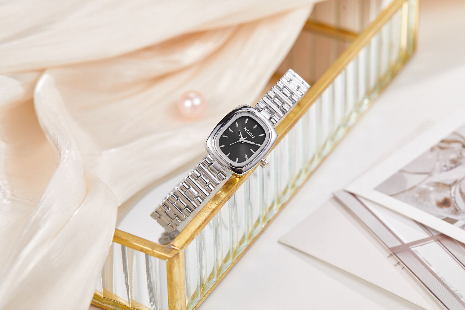 Vintage Inspired Women's Watch Elegant Quartz Timepiece For Daily_voghion.com