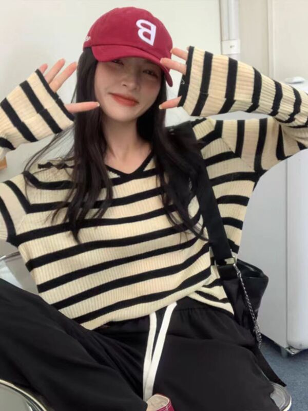 法式v领条纹正肩长袖针织衫女春秋内搭毛衣打底衫设计感小众上衣|undefined
