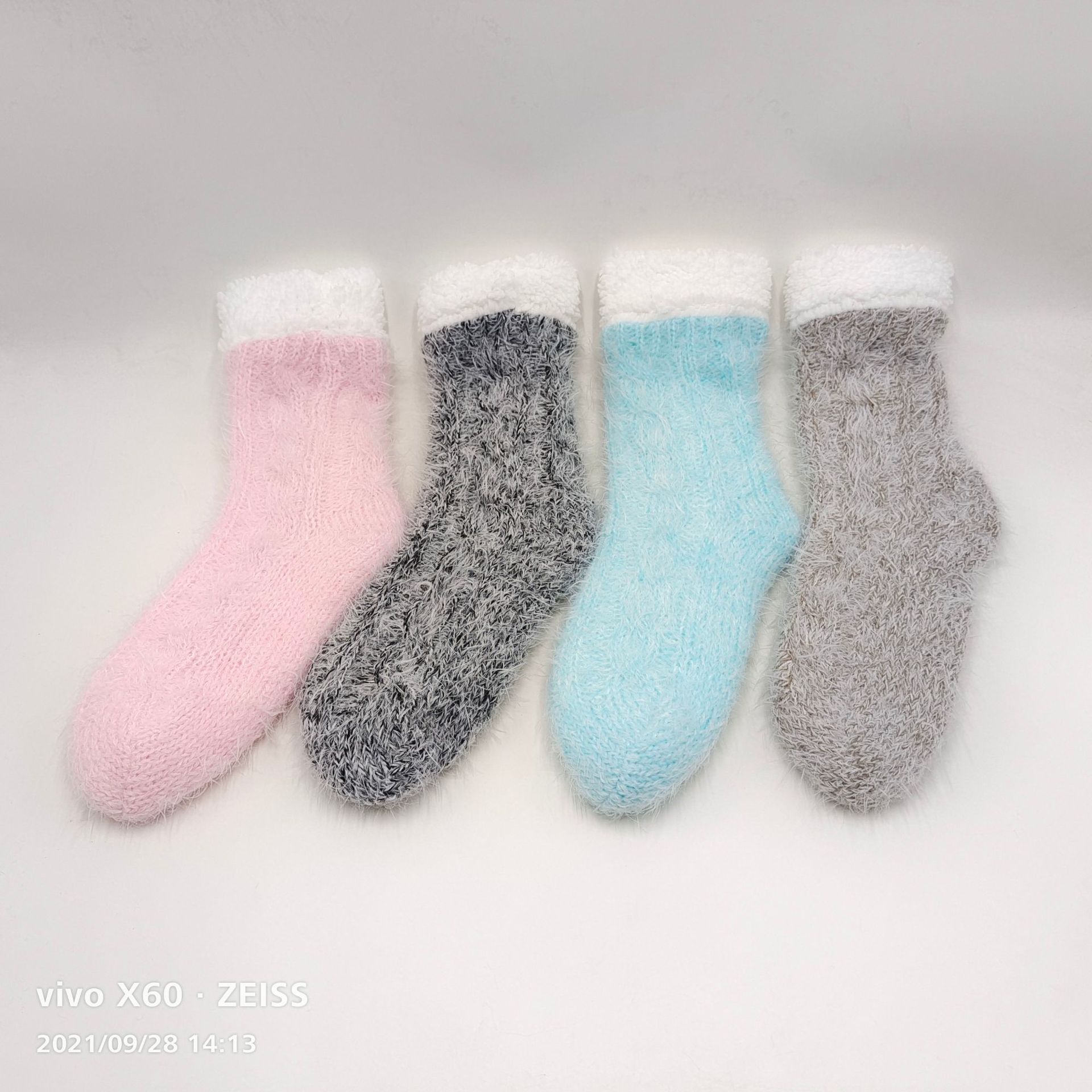 맞춤형 어린이 모조 밍크 벨벳 바닥 양말