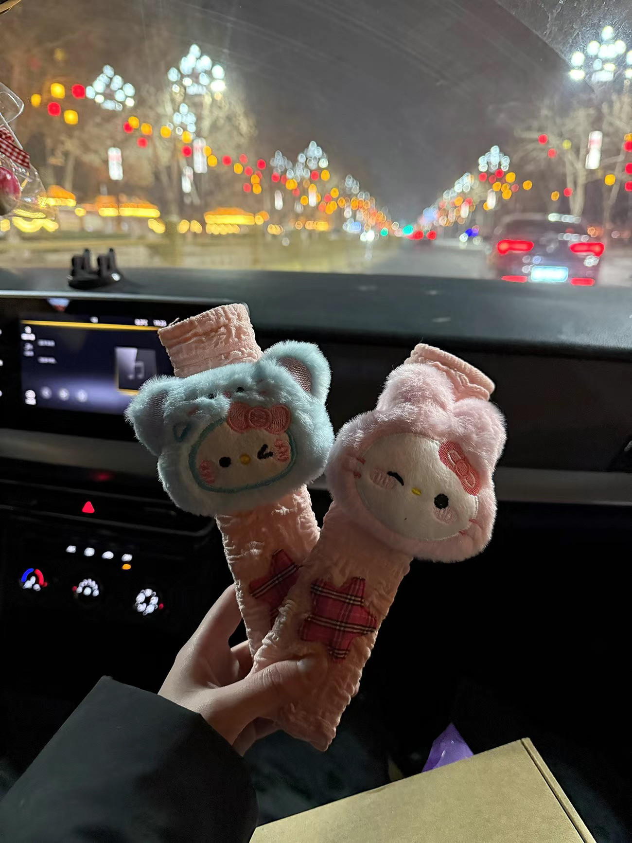 Cartoon Kitty Cat Seatbelt Shoulder Pad 2026 New Model Anti-Neck Strain Protective Cover for Girls Car Interior Shoulder