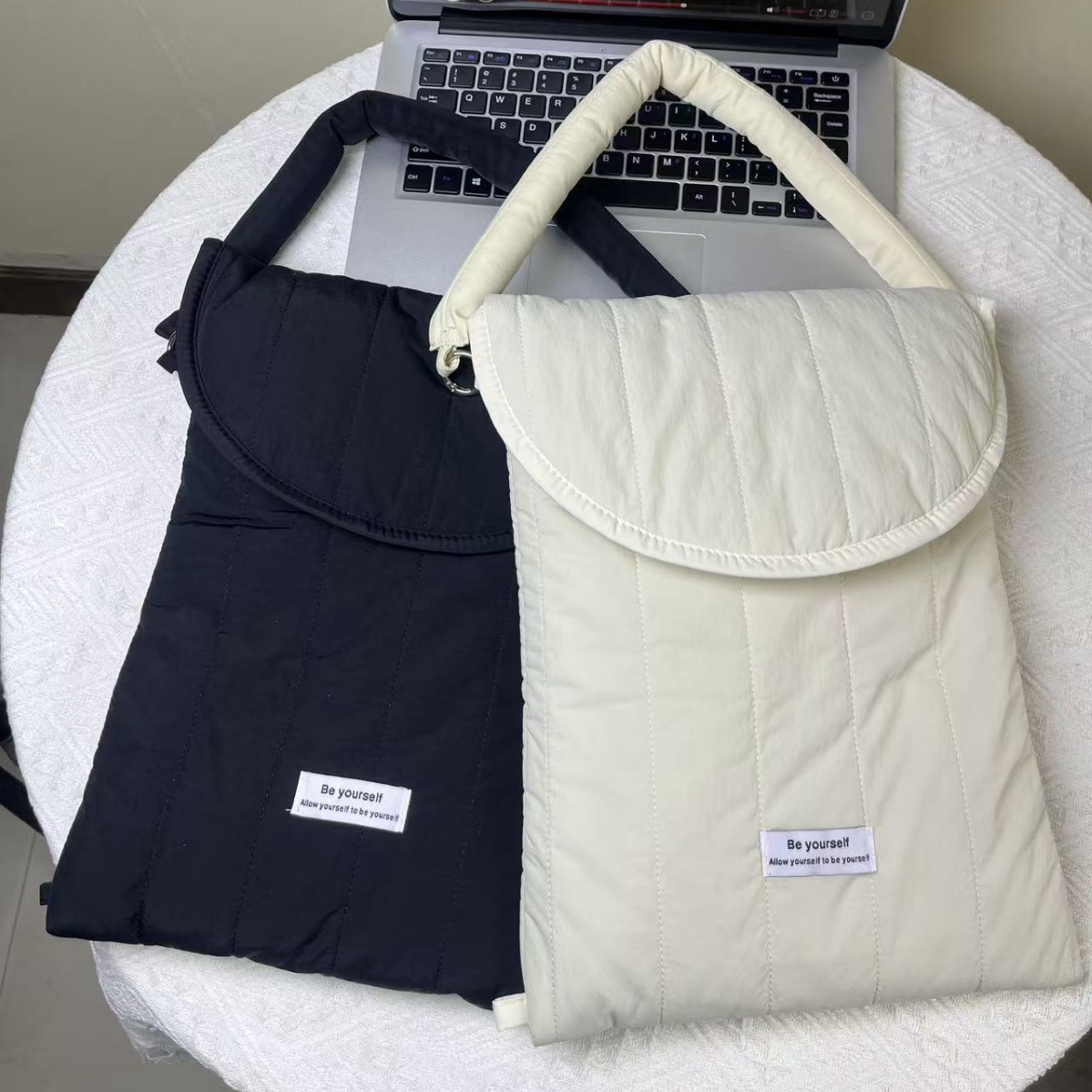 Original Contrasting Color Design 11inch Tablet 14inch Computer Bag Storage Bag Handbag Commuter Bag Can Be Carried Vertically or Horizontally iPad
