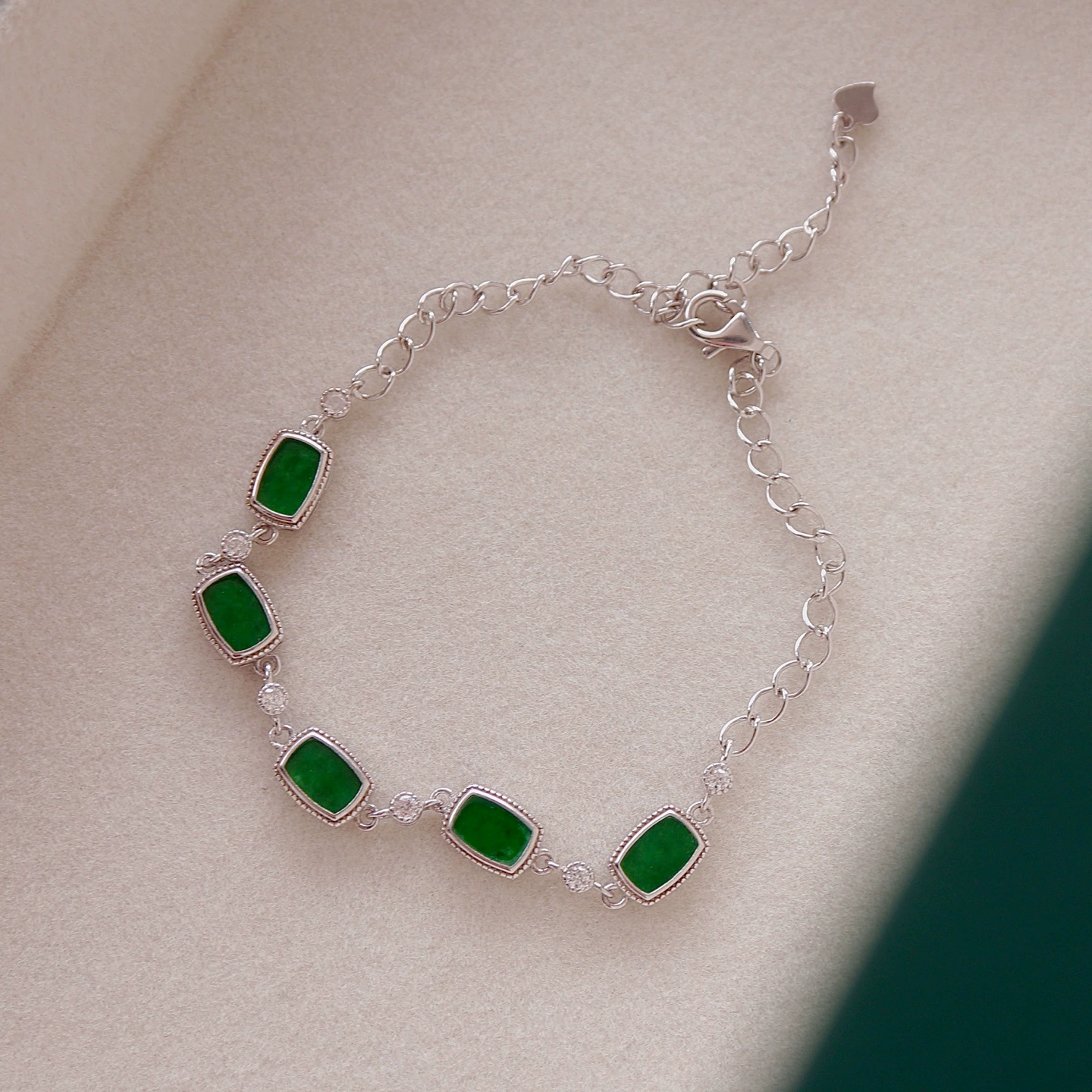 Набор браслетов с квадратными подвесками из натурального бирманского нефрита, нефритовый кулон, наполненный зеленым цветом, элитные ювелирные изделия, популярный товар для электронной коммерции