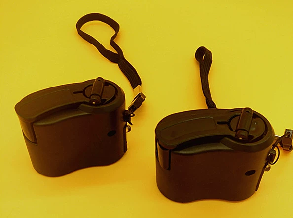 Зарядное устройство USB для рукопожатия экстренное, путешествие, зарядка через рукопожатие