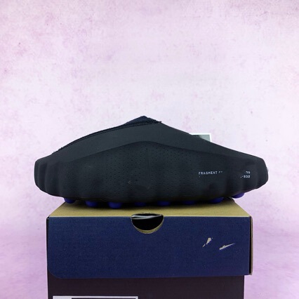 Mind 001 Slip-On Pre-Game Closed-Toe Slippers, Soft and Trendy, with Cushioning for Outdoor Running and Casual Wear