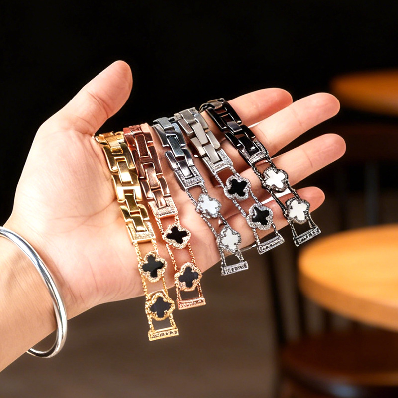 Suitable for Xiaomi 8/9/10Nfc Series Strap Metal Four-Leaf Clover with Diamond High-End Wristband Women's Watch Strap