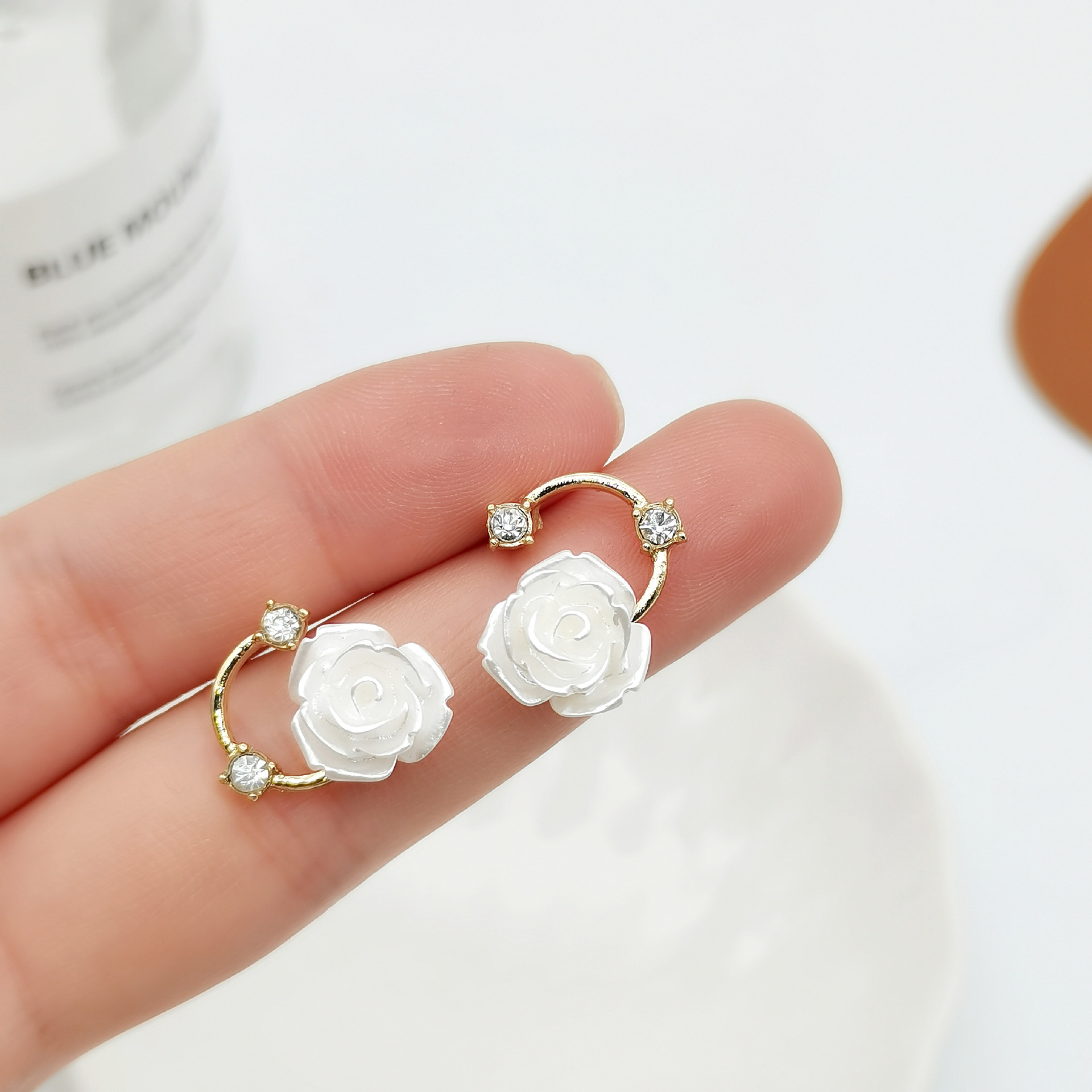Simple Style Heart Shape Flower Resin Inlay Artificial Pearls Rhinestones Drop Earrings 1 Pair display picture 19