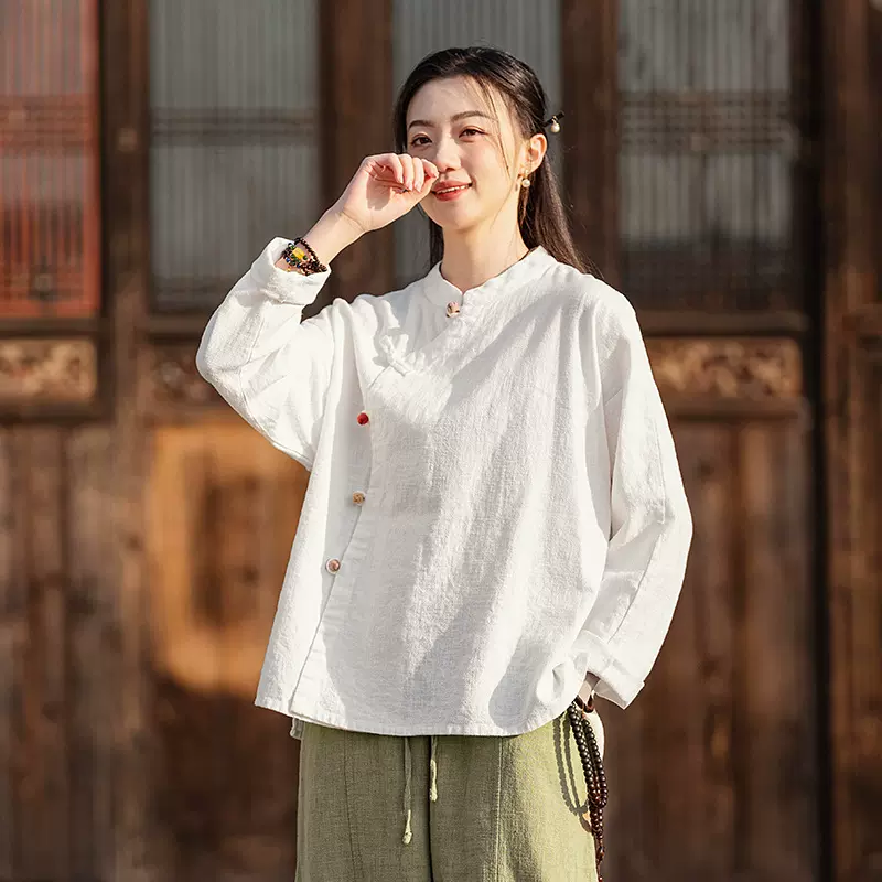 2025秋季新款棉麻女装复古立领偏襟拼色砂洗盘扣上衣长袖女式衬衫