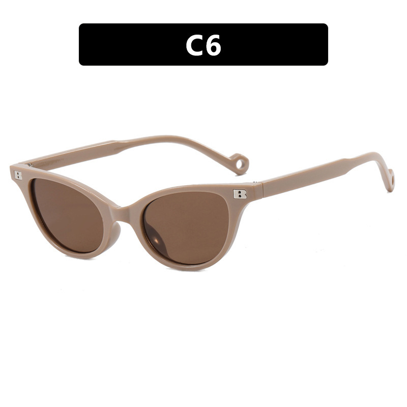 Gafas de sol con letra de ojo de gato de marco pequeño para hombres y mujeres, tiro callejero de moda europea y americana, gafas de sol de protección solar al aire libre Sunglasses